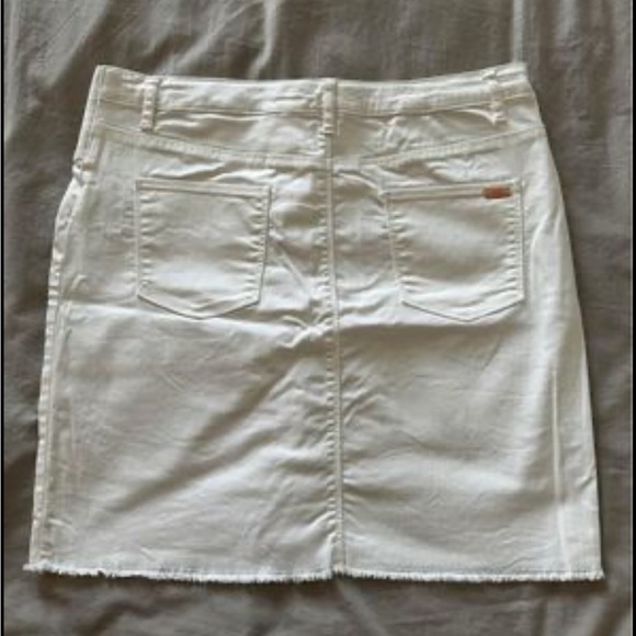 Like New Ripe Maternity White Denim Skirt - Large - Picture 4 of 5